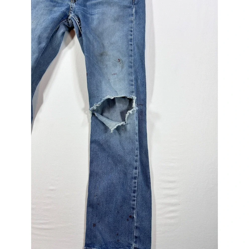 Levis 514 Straight Fit Distressed Blue Jeans 29x30 Splatter Paint Blown Out Knee
